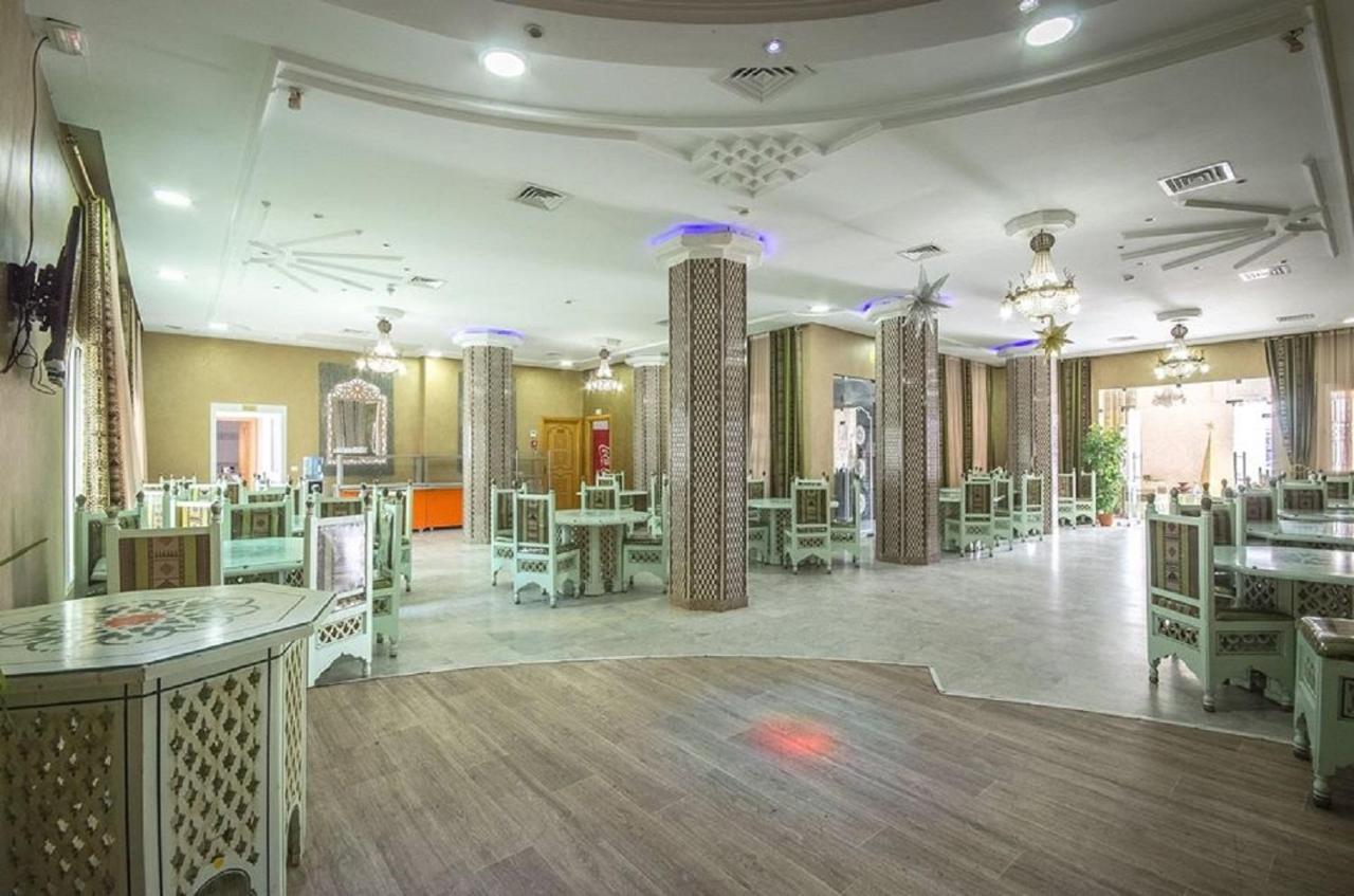 Hotel Saheb Ettabaa